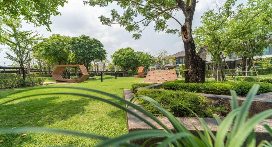 For sale 3 bedrooms house in Mueang Pathum Thani, Pathum Thani