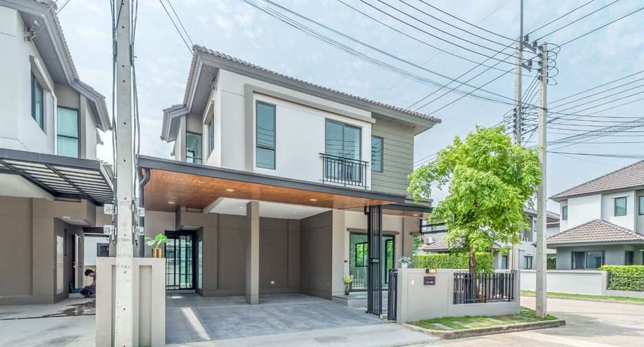 For sale 3 Beds house in Mueang Pathum Thani, Pathum Thani
