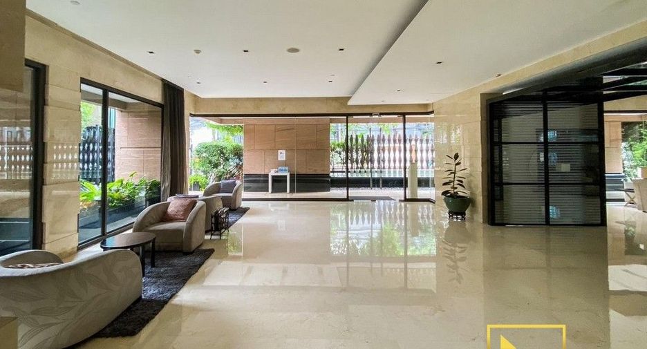 For rent 2 ベッドルーム condo in Pathum Wan, Bangkok