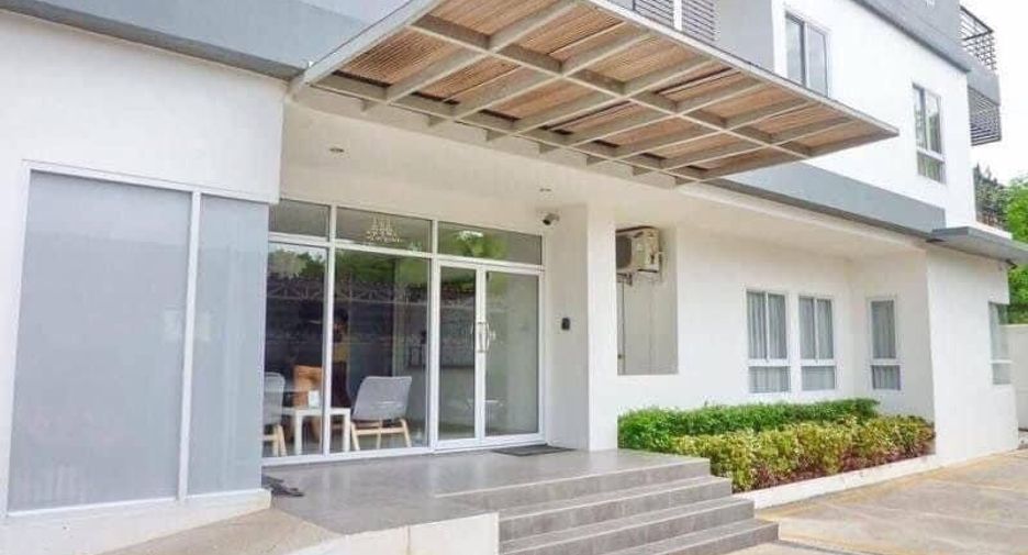 For sale 1 Beds condo in Si Racha, Chonburi