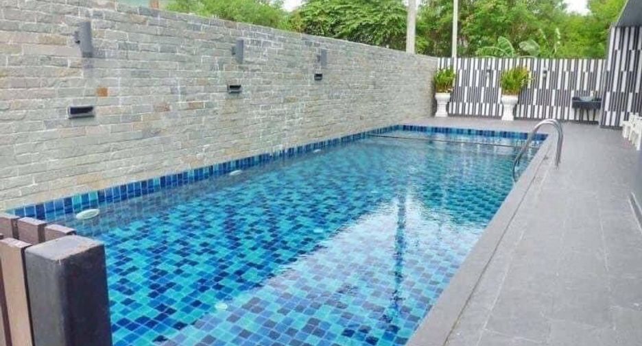 For sale 1 Beds condo in Si Racha, Chonburi