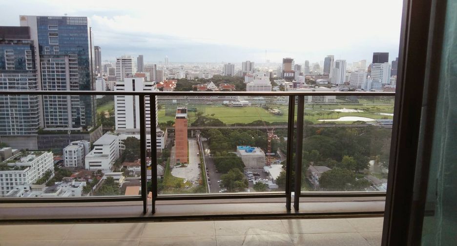 À vendre 2 chambres condo à Pathum Wan, Bangkok
