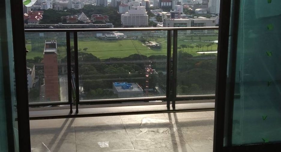 À vendre 2 chambres condo à Pathum Wan, Bangkok