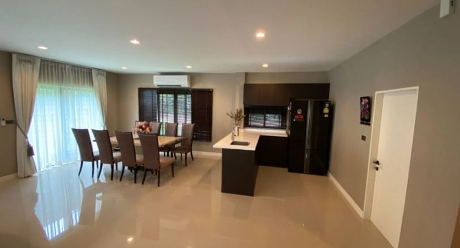 For rent 4 bed villa in San Sai, Chiang Mai