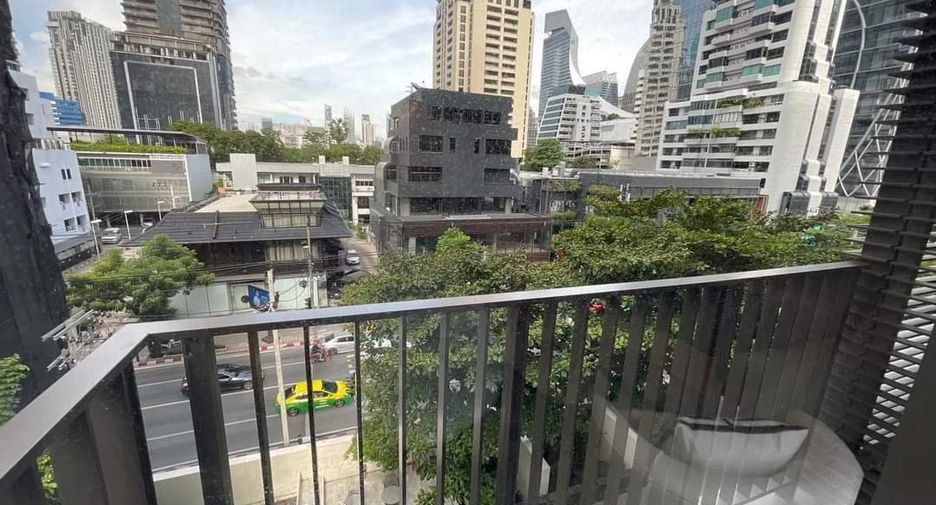 For rent 2 ベッドルーム condo in Pathum Wan, Bangkok