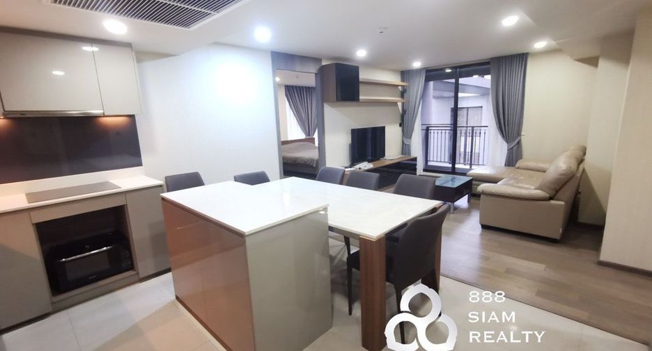 For rent 3 bedrooms condo in Pathum Wan, Bangkok