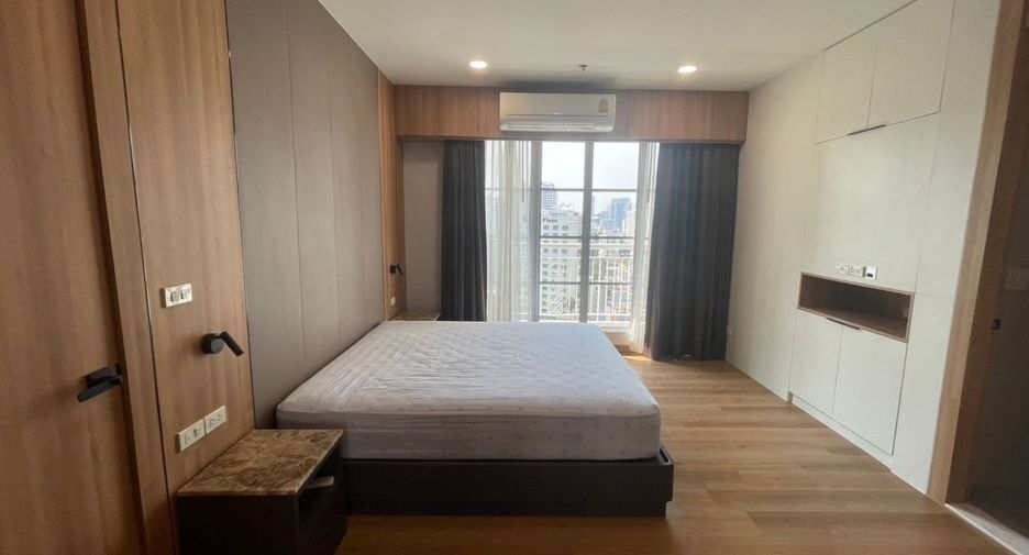 Wohnung zum Kauf mit 3 Zimmer in Khlong Toei, Bangkok