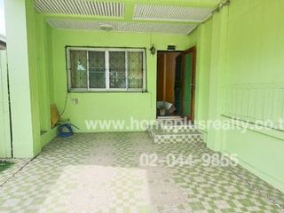 For sale 4 bedrooms townhouse in Sai Mai, Bangkok
