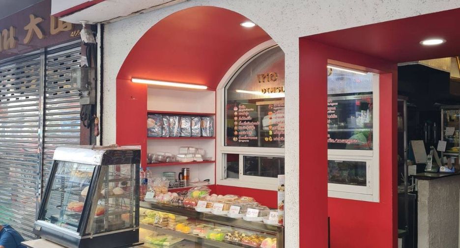 For sale 4 bedrooms retail Space in Samphanthawong, Bangkok