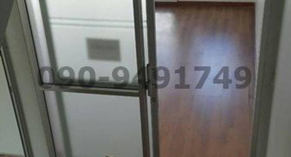 For rent 3 bedrooms townhouse in Chatuchak, Bangkok