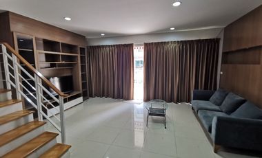 For sale 3 bedrooms townhouse in Thung Khru, Bangkok