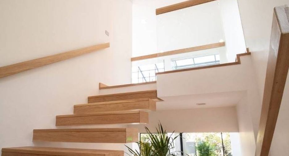 For sale 5 ベッドルーム house in Khlong Toei, Bangkok