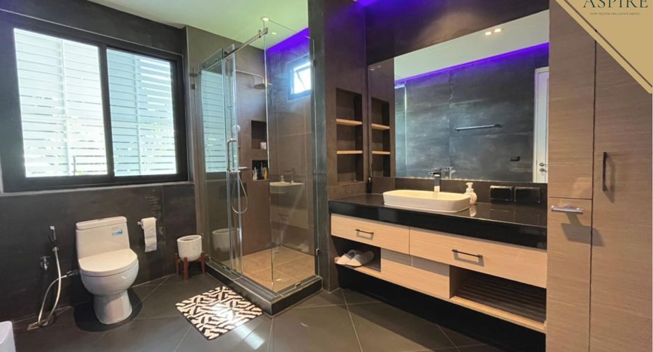 For sale 9 bedrooms house in Suan Luang, Bangkok