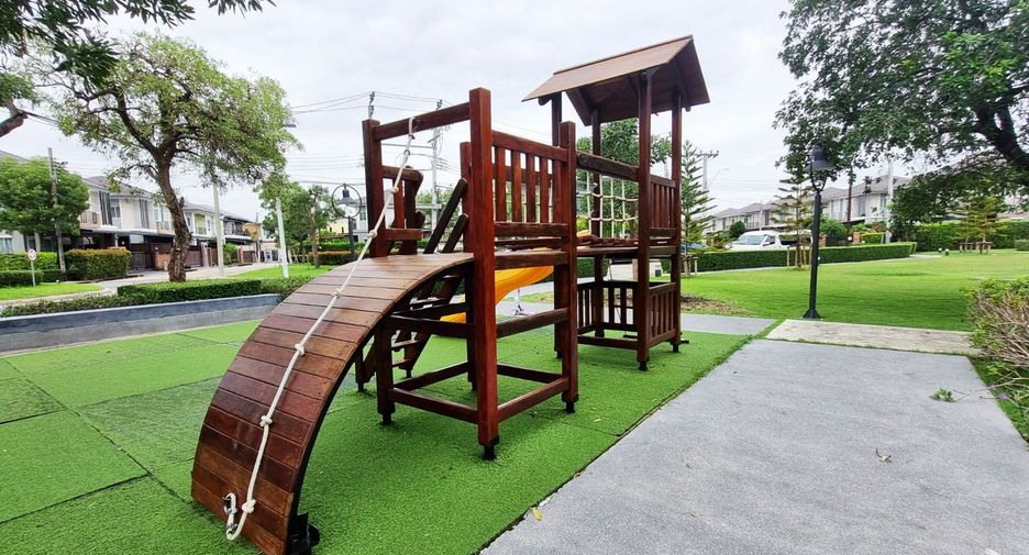For sale 3 Beds house in Suan Luang, Bangkok
