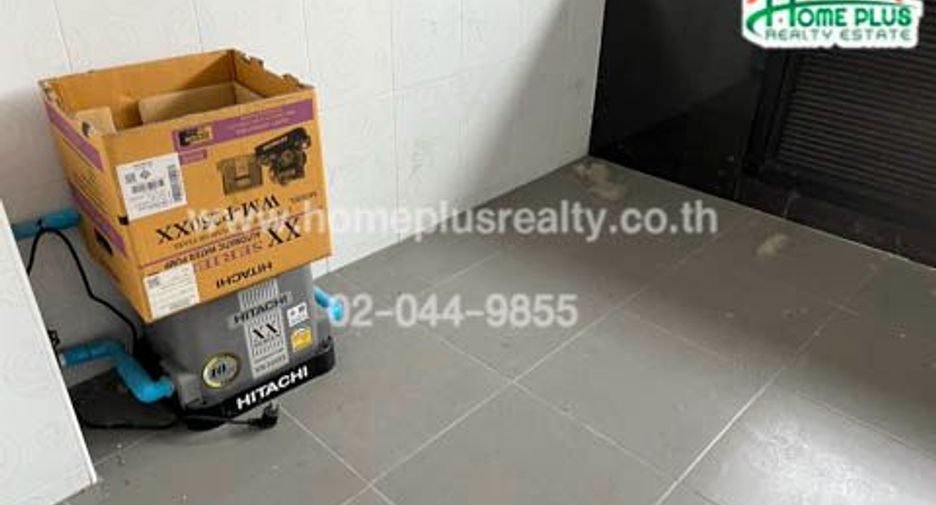 For sale 2 bedrooms retail Space in Lat Krabang, Bangkok