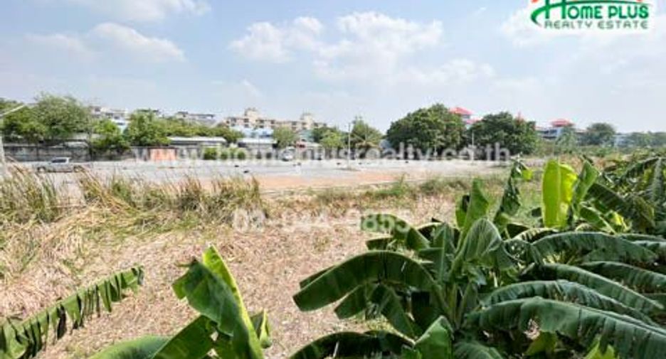 For sale 2 bedrooms retail Space in Lat Krabang, Bangkok