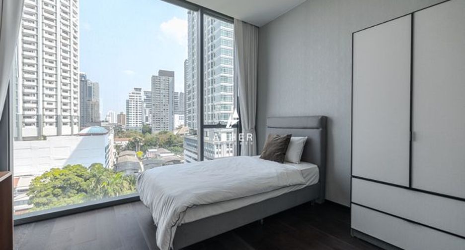 For rent 2 bedrooms condo in Khlong Toei, Bangkok