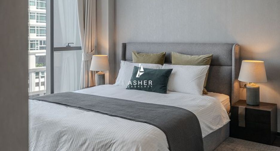 For rent 2 bedrooms condo in Khlong Toei, Bangkok