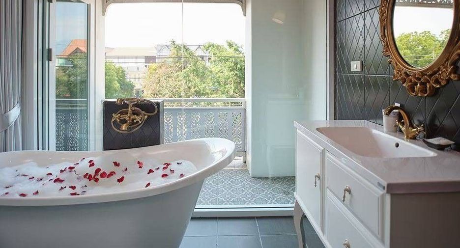 Hotel en venta de 11 habitaciones en Mueang Chiang Mai, Chiang Mai