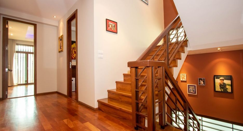 For sale 3 Beds townhouse in Mueang Chiang Mai, Chiang Mai