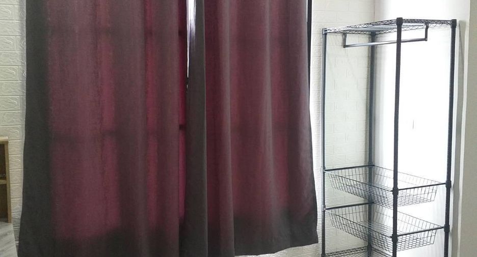 For sale 3 bedrooms townhouse in Pluak Daeng, Rayong
