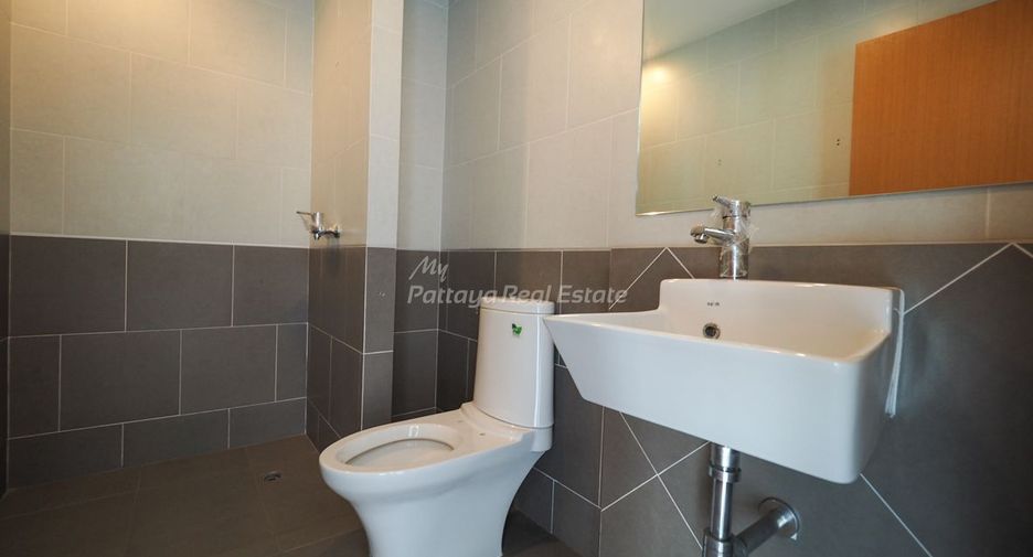 For sale studio condo in Bang Lamung, Chonburi