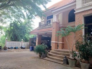 For sale 3 bed house in Mueang Uthai Thani, Uthai Thani