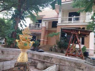 For sale 3 bed house in Mueang Uthai Thani, Uthai Thani