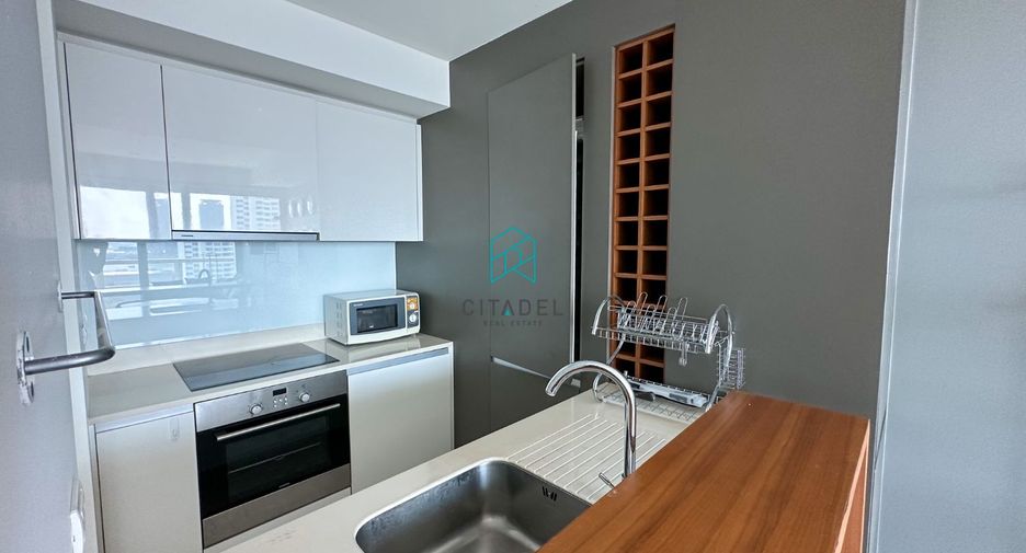 À louer et à vendre 1 chambre condo à Sathon, Bangkok