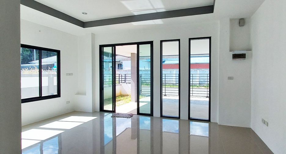 For sale 3 Beds villa in Nikhom Phatthana, Rayong