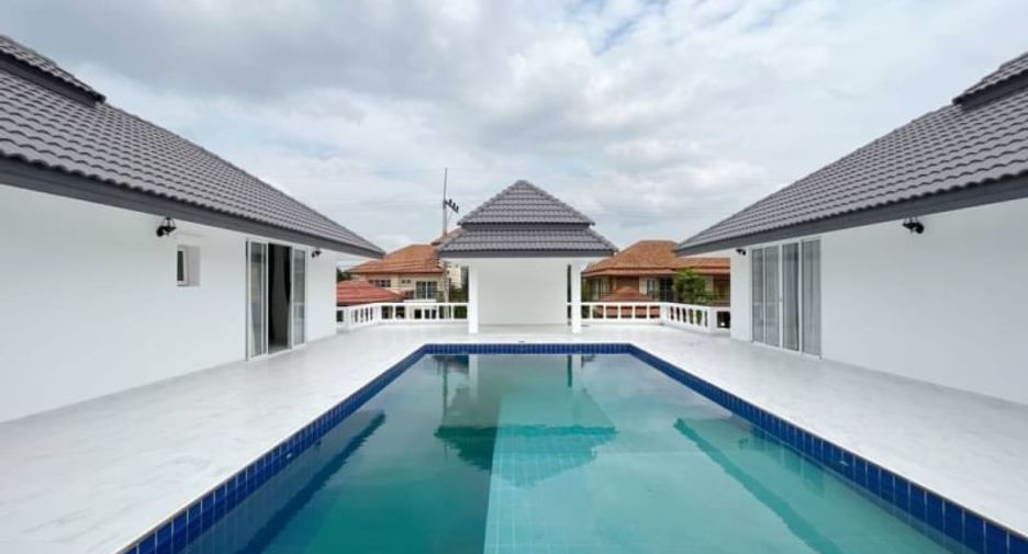 For sale 10 bed villa in East Pattaya, Pattaya