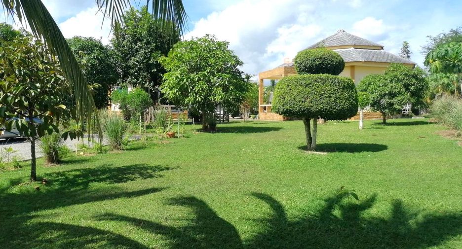 For sale 4 bedrooms retail Space in Mueang Krabi, Krabi