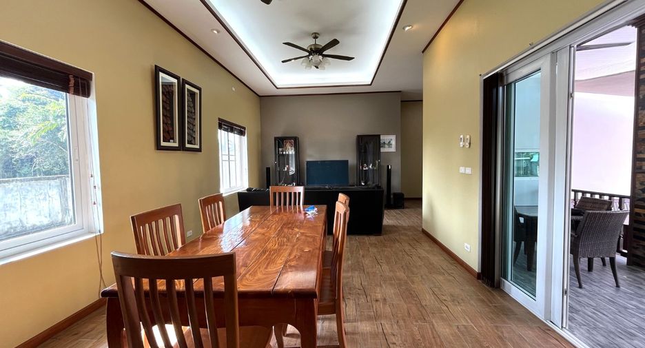 For sale 4 bedrooms retail Space in Mueang Krabi, Krabi