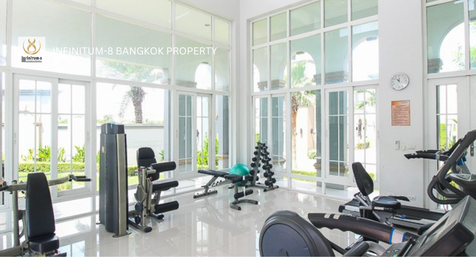 For rent 3 Beds house in Bang Na, Bangkok