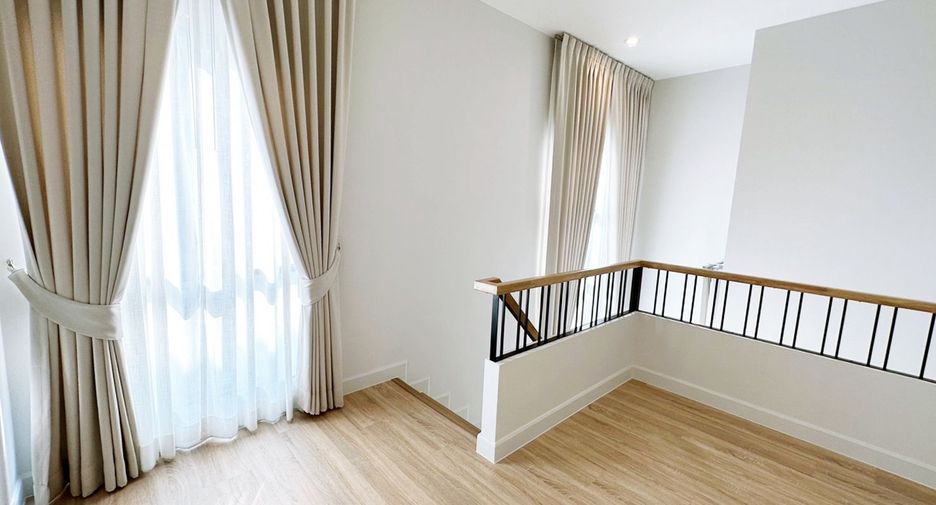Haus zum Kauf mit 4 Zimmer in Phra Samut Chedi, Samut Prakan
