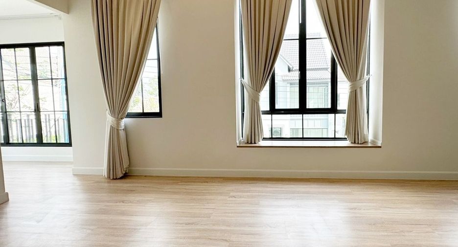 Haus zum Kauf mit 4 Zimmer in Phra Samut Chedi, Samut Prakan