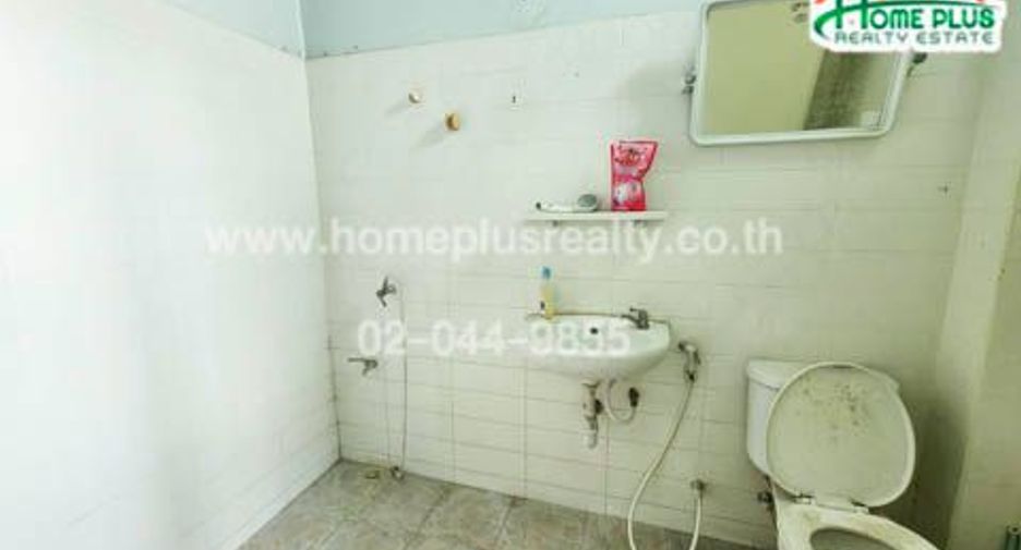 For sale 2 bedrooms retail Space in Phatthana Nikhom, Lopburi