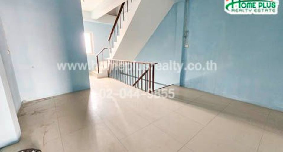 For sale 2 bedrooms retail Space in Phatthana Nikhom, Lopburi