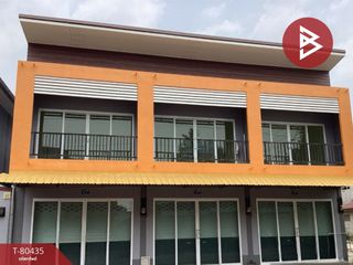 For sale 2 bed retail Space in Pla Pak, Nakhon Phanom