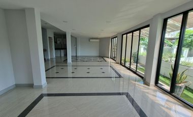 出售 6 卧室 独立屋 在 Bang Phli, Samut Prakan