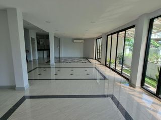 ขาย 6 ห้องนอน บ้านเดี่ยว ใน บางพลี, สมุทรปราการ