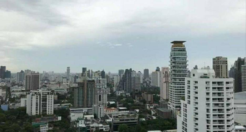 For rent 3 bedrooms condo in Watthana, Bangkok