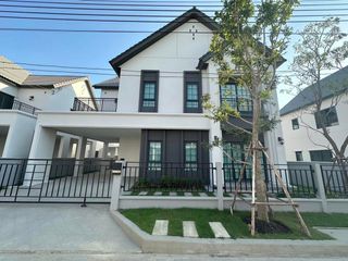 Haus zur Miete mit 4 Zimmer in Bang Phli, Samut Prakan