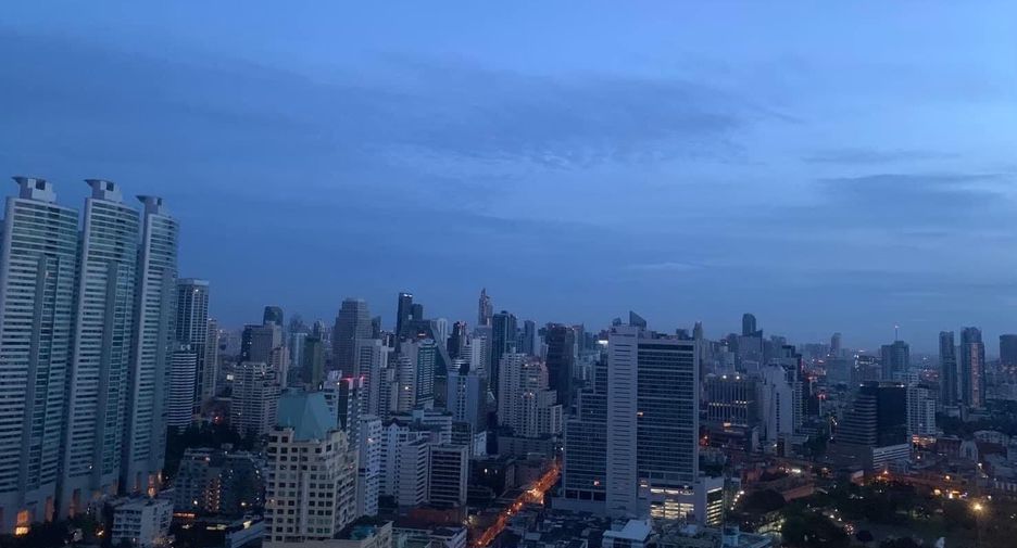 For rent and for sale 2 bedrooms condo in Khlong Toei, Bangkok