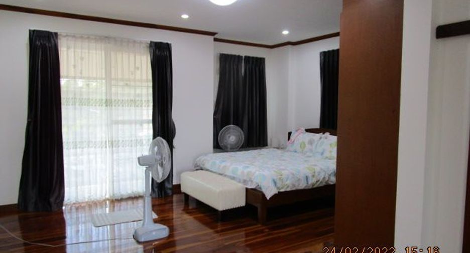 Casa en venta de 5 habitaciones en Ban Khai, Rayong