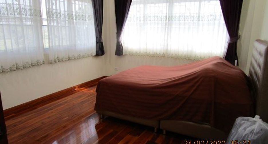 Casa en venta de 5 habitaciones en Ban Khai, Rayong