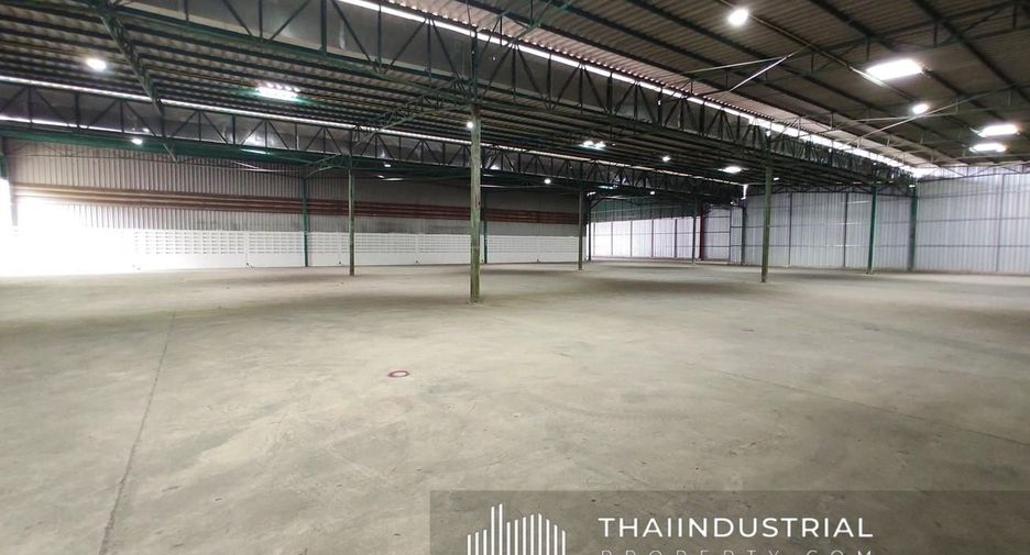 For rent warehouse in Mueang Pathum Thani, Pathum Thani