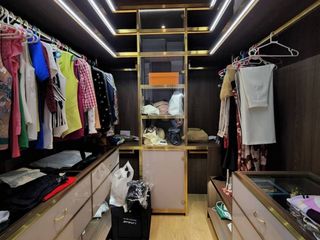 Wohnung zur Miete mit 1 Zimmer in Khlong San, Bangkok