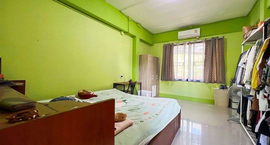 For sale 6 bedrooms house in San Kamphaeng, Chiang Mai