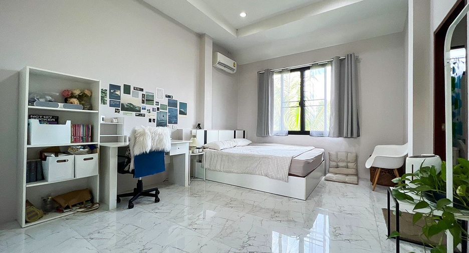 For sale 6 bedrooms house in San Kamphaeng, Chiang Mai